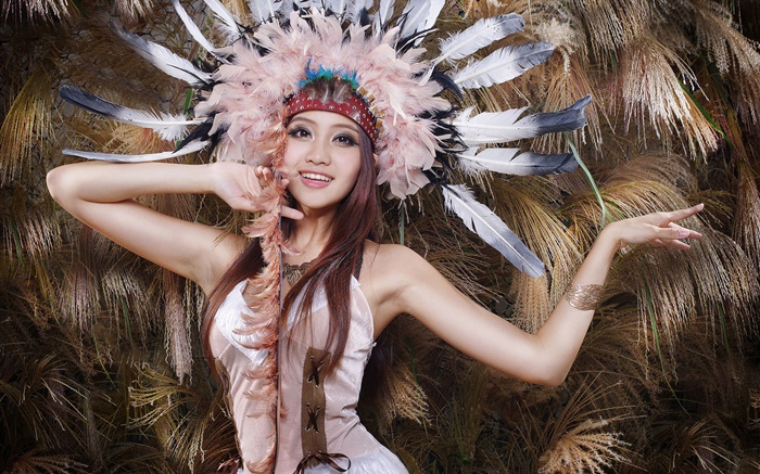 美丽的亚洲女孩，羽毛帽子 壁纸 图片