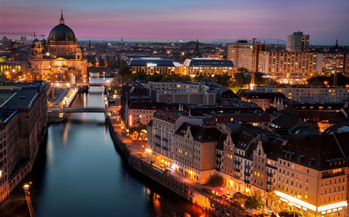 柏林，德国，城市夜景，灯光，房屋，河流 壁纸 图片