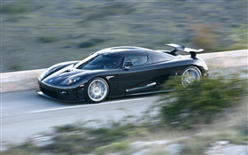 黑色超级跑车Koenigsegg的速度 高清壁纸
