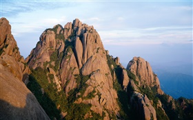 岩石山，蔚蓝的天空，中国 高清壁纸
