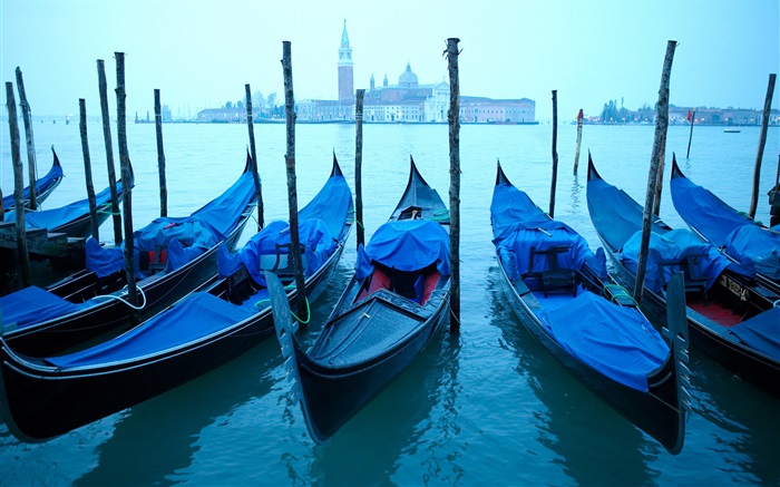 威尼斯，船，阴天 壁纸 图片
