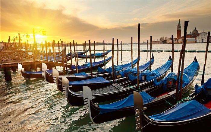 威尼斯日落，船，河 壁纸 图片