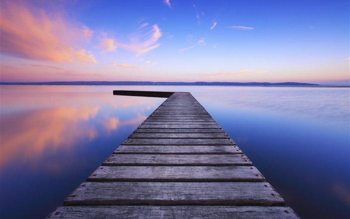 木桥，湖，黎明，蓝天 壁纸 图片