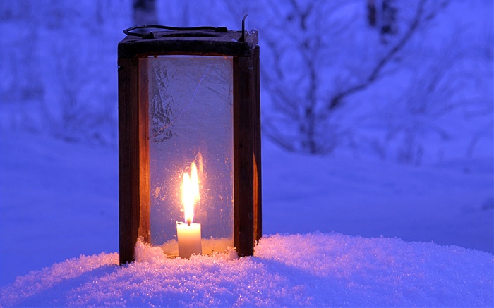 点亮的灯笼，蜡烛，雪，夜 壁纸 图片