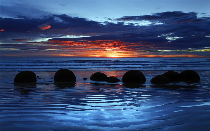 摩拉基巨石，Koekohe海滩，大海，夕阳，南岛，新西兰 壁纸 图片