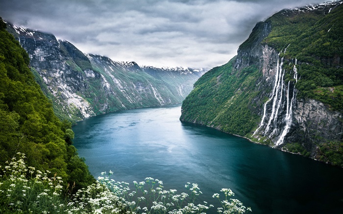 挪威盖伦格峡湾，美丽的风景 壁纸 图片