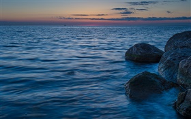 波罗的海，瑞典，石头，黄昏