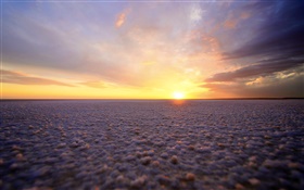 死海，日落，盐滩 高清壁纸