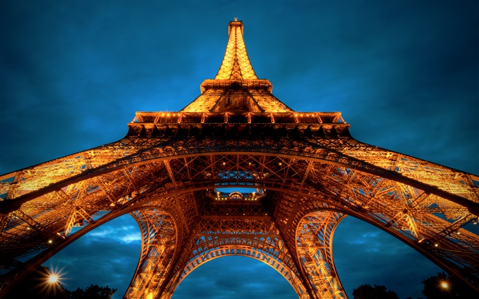艾菲尔铁塔，晚上，巴黎 壁纸 图片