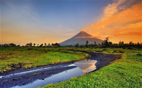 菲律宾马荣，火山，山，草，河 高清壁纸