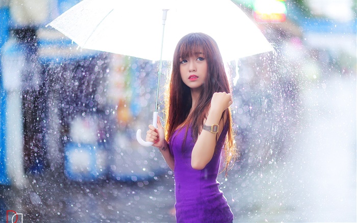 紫色礼服的亚洲女孩，伞，雨 壁纸 图片