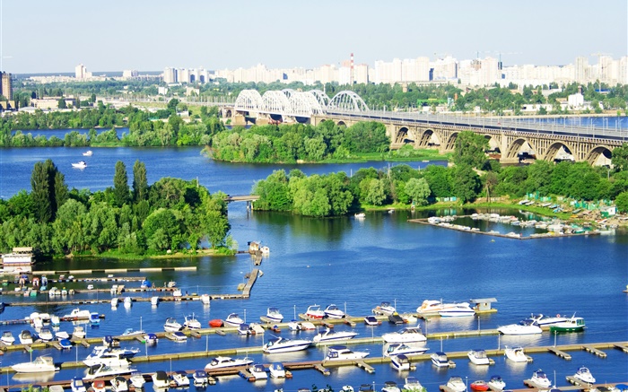 乌克兰，城市，河流，桥梁，码头，船只，树木 壁纸 图片