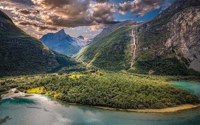 Vikane，挪威，山谷，山，湖，云 壁纸 图片