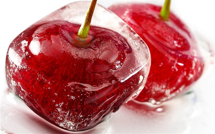 冷冻樱桃，冰，水，红色水果 壁纸 图片