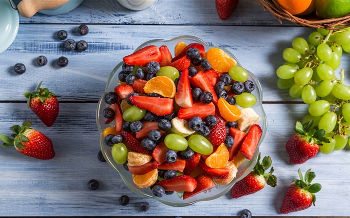 水果沙拉，碗，葡萄，草莓，蓝莓，橙，香蕉 壁纸 图片