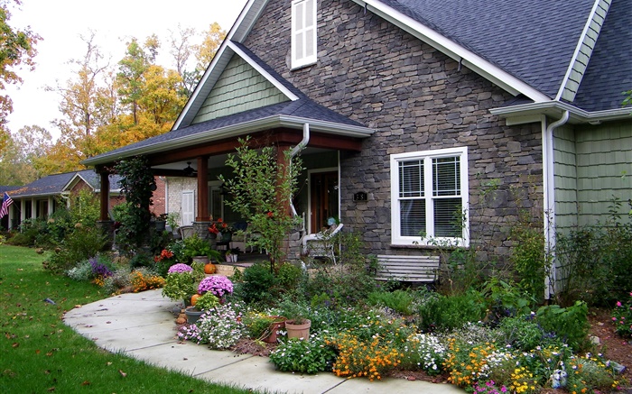 房子，豪宅，走道，草坪，花卉，灌木 壁纸 图片