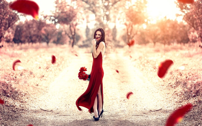 红色的礼服的女孩，玫瑰花瓣，太阳 壁纸 图片