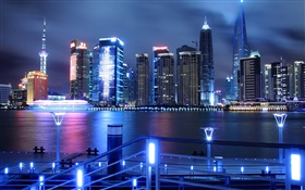 中国，上海，夜城，摩天大楼，灯，河 高清壁纸