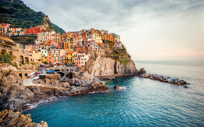 马纳罗拉，意大利，房子，海岸，船，悬崖 壁纸 图片