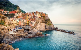 马纳罗拉，意大利，房子，海岸，船，悬崖 高清壁纸