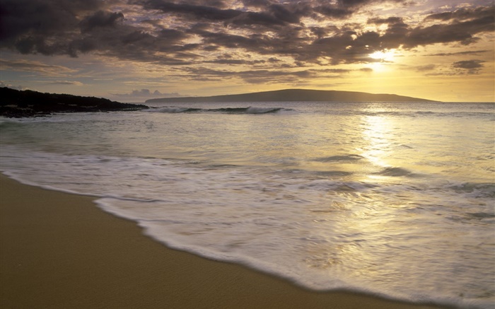 沙滩，大海，日落，云 壁纸 图片