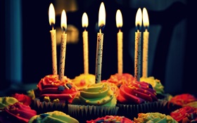 蛋糕，蜡烛，生日快乐 高清壁纸