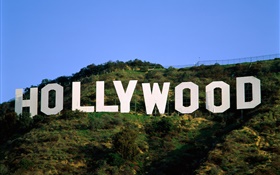 好莱坞标志在坡上