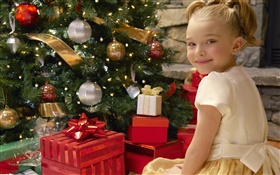 圣诞快乐，微笑儿童女孩，礼品