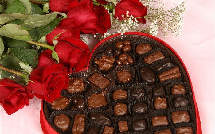 浪漫的礼物，玫瑰和巧克力 壁纸 图片