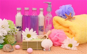 SPA静物，菊花，瓶，沐浴球，毛巾