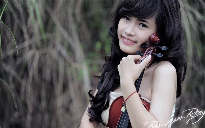 微笑亚洲女孩，音乐，小提琴 壁纸 图片