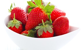 新鲜的草莓，浆果，碗，水果 高清壁纸