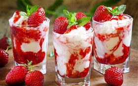 草莓冰淇淋，甜点