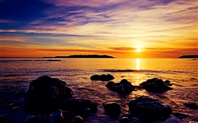 夕阳海岸，石头，海，美丽 高清壁纸