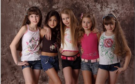 时装秀，五个可爱的小女孩，孩子们 高清壁纸