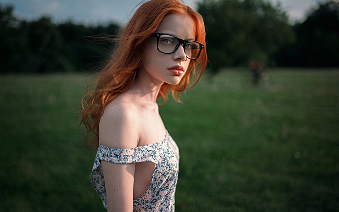 红头发的女孩，眼镜 壁纸 图片