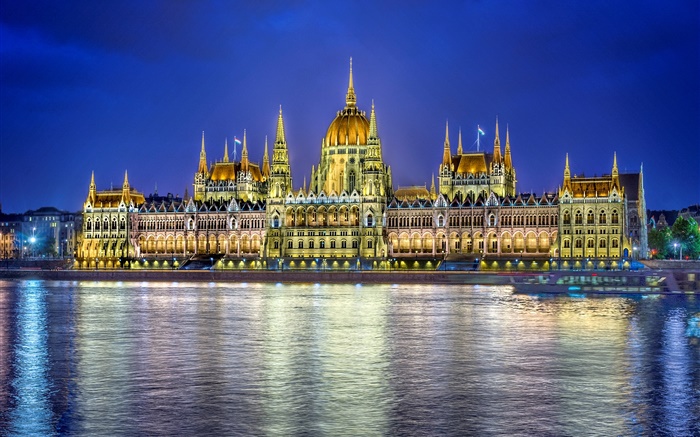 议会大厦，水反射，光，布达佩斯，匈牙利 壁纸 图片