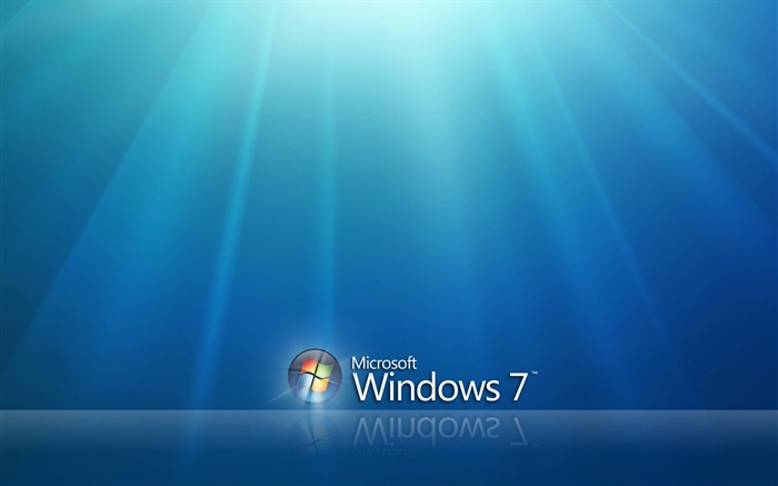 Windows 7在蓝天下 壁纸 图片