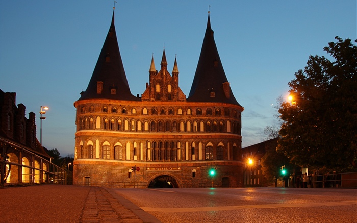 德国，荷尔斯登，吕贝克，城堡，夜晚，灯光 壁纸 图片